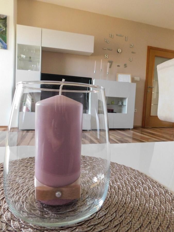 Apartman Lara Otocsán Kültér fotó