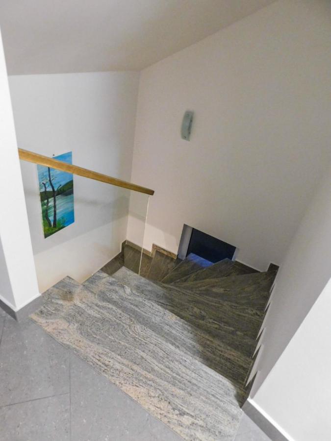 Apartman Lara Otocsán Kültér fotó
